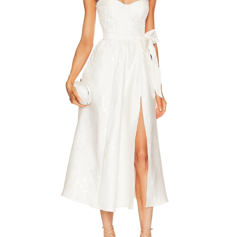 Elegant White Midi Dress with Slit